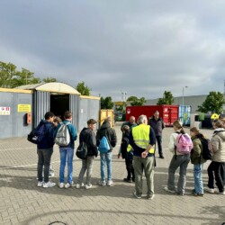 De 5e deelname aan AdoptIDee was er één om niet snel te vergeten. Voor het eerst deden ook drie brugklassen van het voortgezet onderwijs mee! - Adoptidee