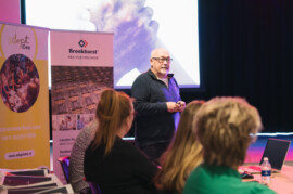 Jan van Uitert - Adoptidee